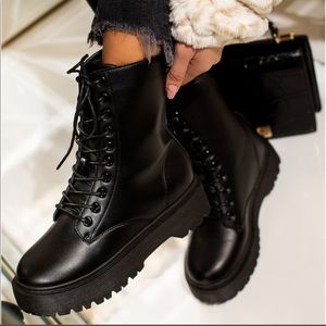 Combat boots